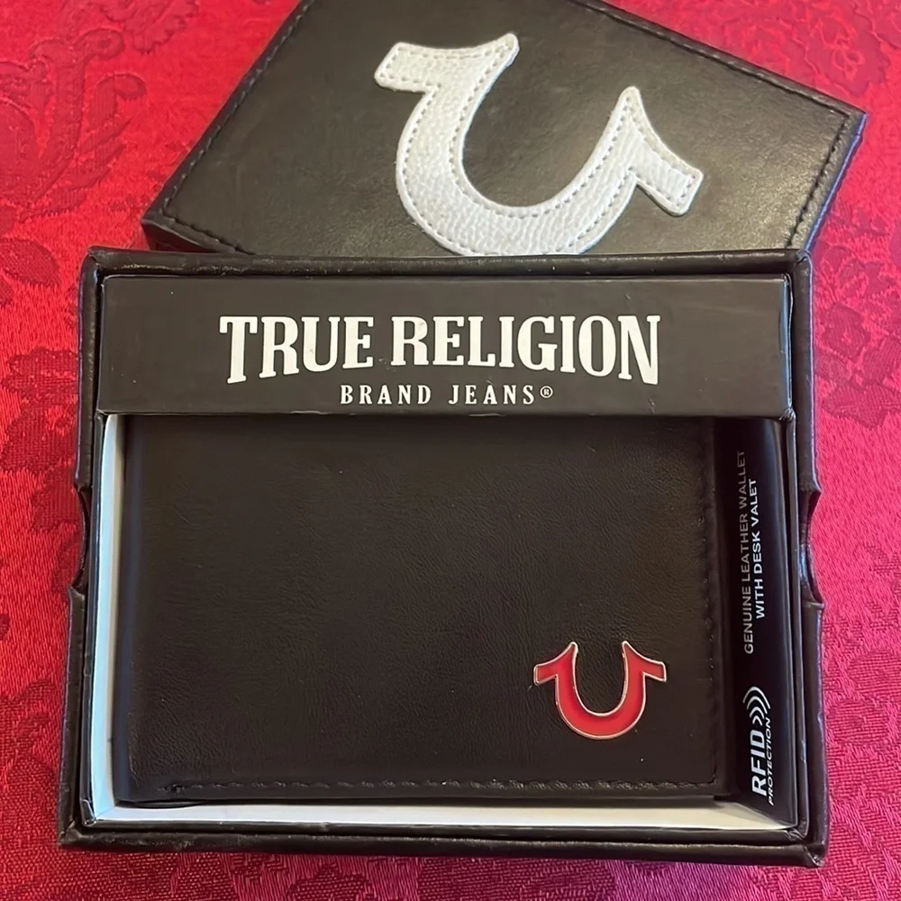 Brand New True Religion Genuine Leather Black Darkar Wallet w/ Desk Valet RFID